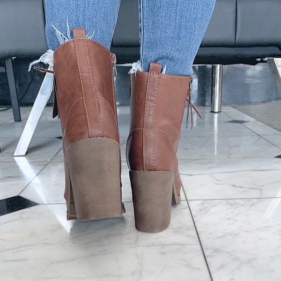 Tan combat booties - Picture 4 of 8